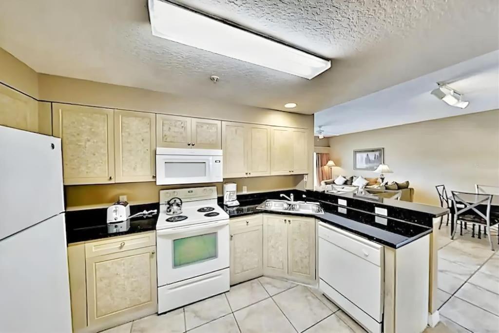 Entire Rental 3-Br Minutes From Disney X8 Hot Tub Apartment 2204 Orlando Extérieur photo